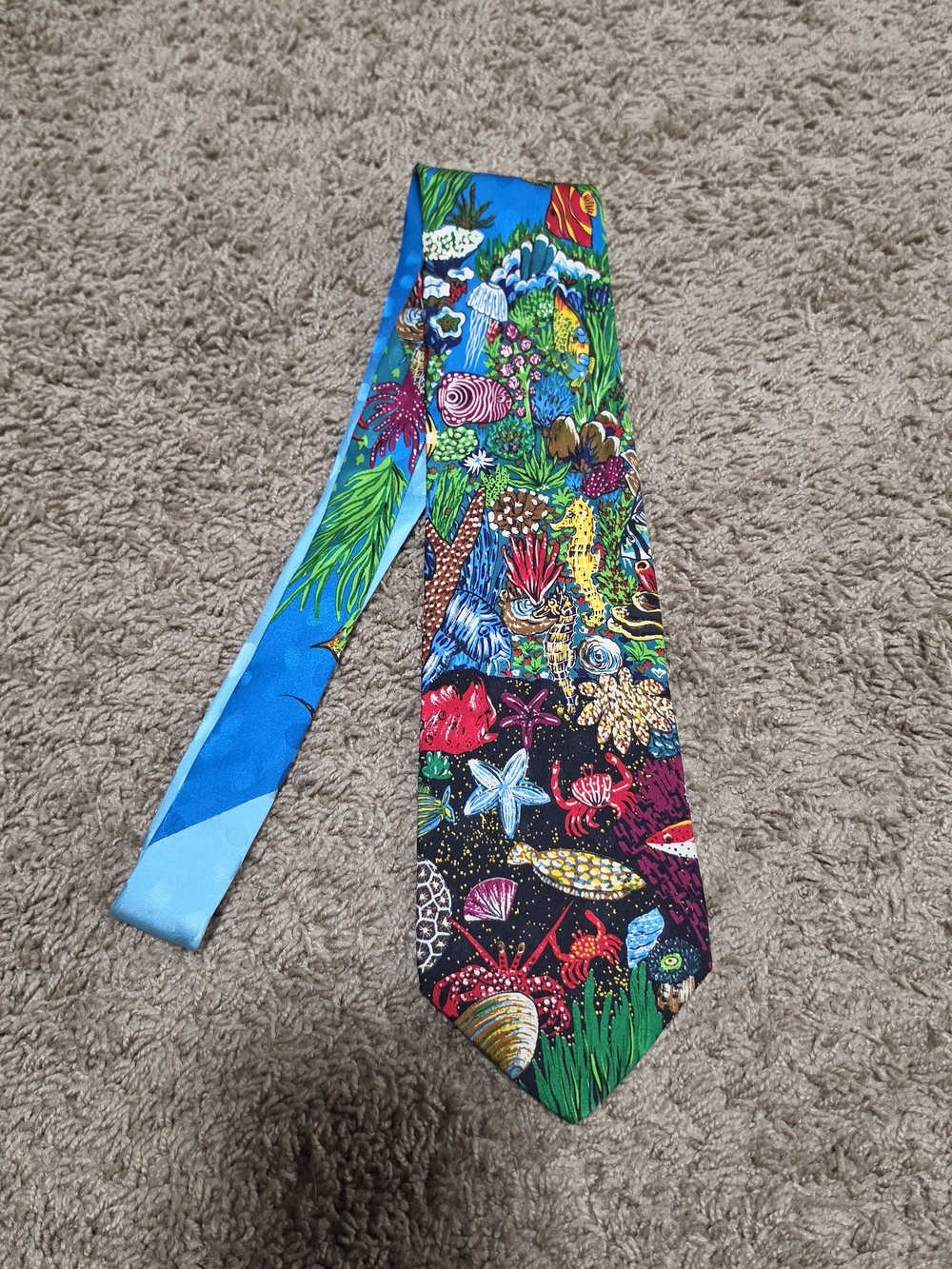 Addiction Vintage 100% Silk Ocean Reef Marine Life Graphic Print Necktie